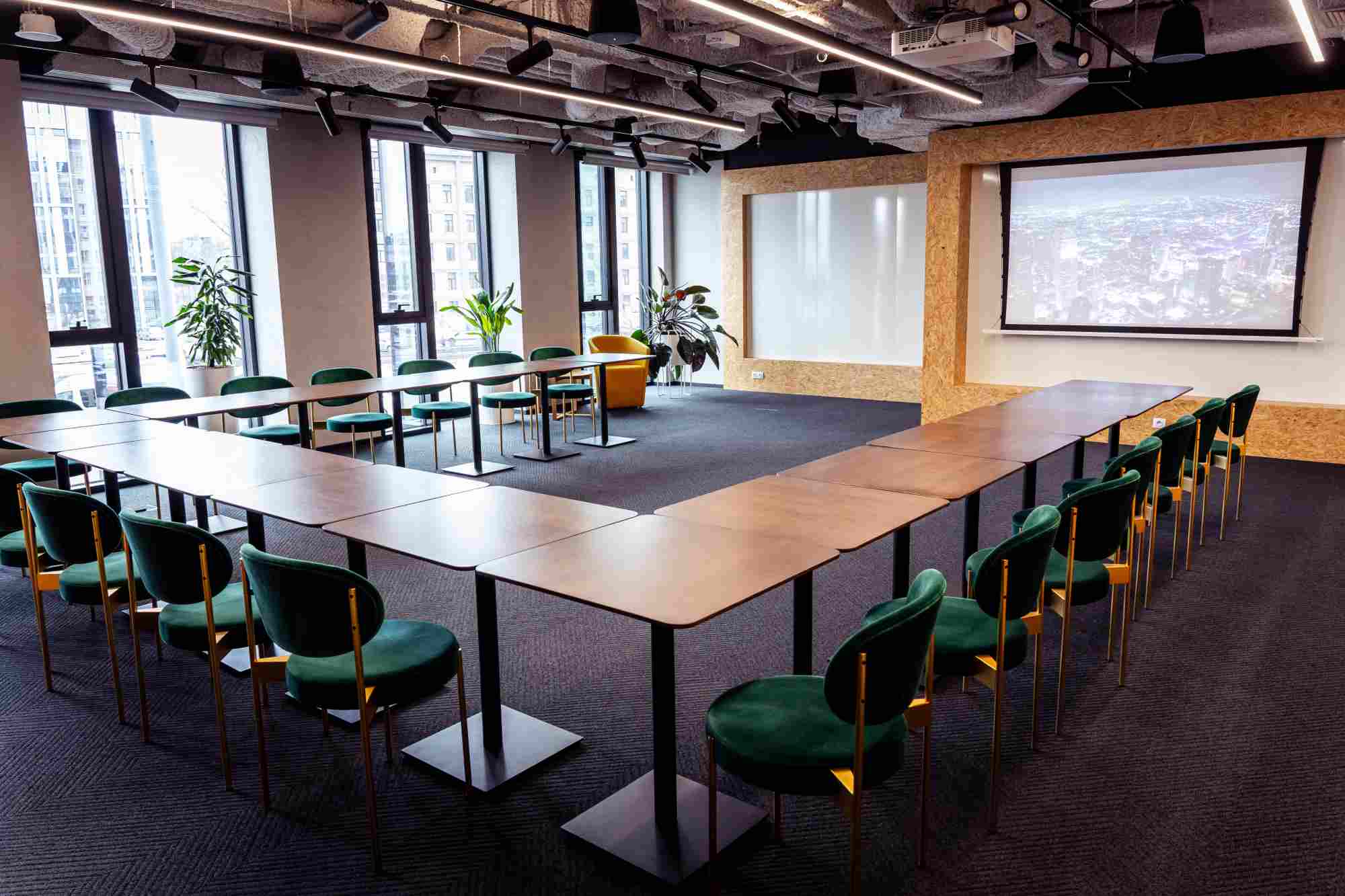 Chmielna 73 sala konferencyjna Garage