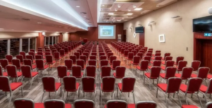 Nowe sale konferencyjne i przestrzeń eventowa w sercu Beskidu Śląskiego