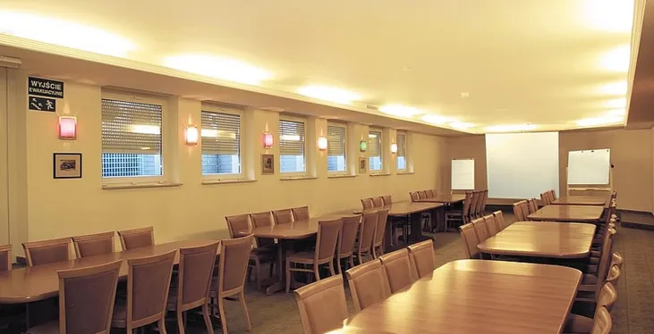 Trwają prace nad rozbudową obiektu oraz sal na konferencje