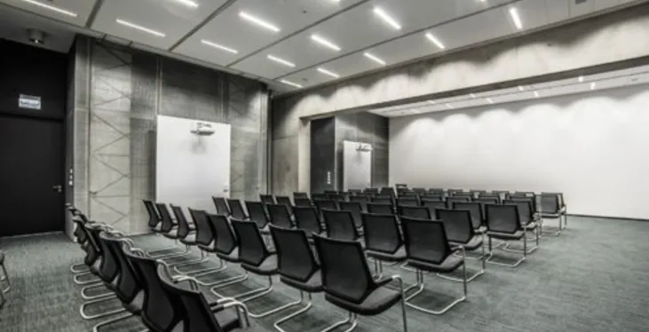 Konferencje przy warszawskim lotnisku w biurowcu GreenWings