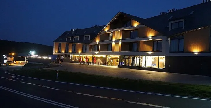 Trzygwiazdkowiec na konferencje na Dolnym Śląsku otwarty