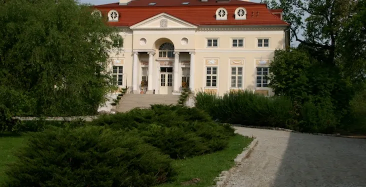 W lipcu otwarcie Pałacu Alexandrów