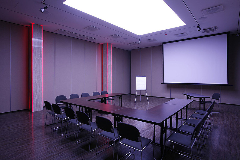 Zmiana nazwy hotelu konferencyjnego nad morzem