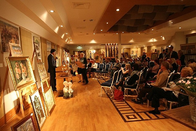 Radisson Blu Kraków: sprzedano 57 dzieł sztuki