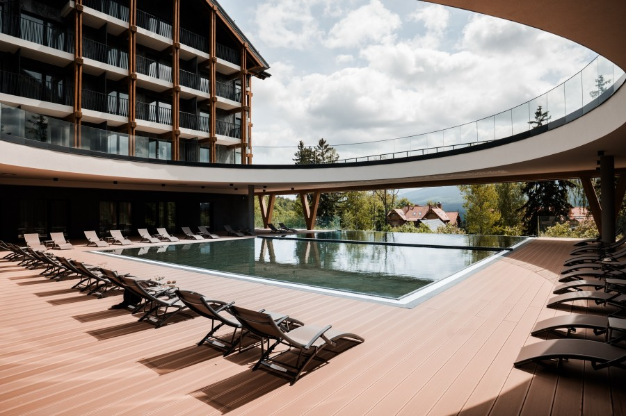 Harmony Valley Resort otwarty w Szklarskiej Porębie. Konferencje z widokiem na Karkonosze