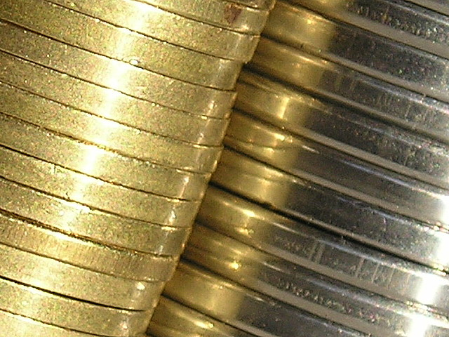 Ciekawostka ze świata: Hotel w Abu Dhabi kusi gości złotem.