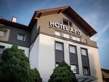 Czwarta gwiazdka dla hotelu konferencyjnego Apis w Krakowie