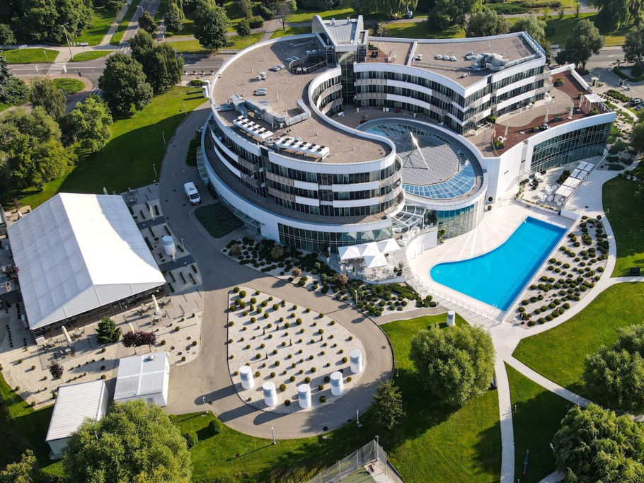 Copernicus Toruń Hotel – polecany na konferencje i imprezy w plenerze