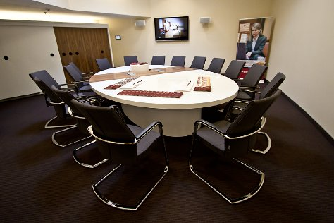 Qubus Hotel: Certyfikacja systemu ISO dla usług konferencyjnych