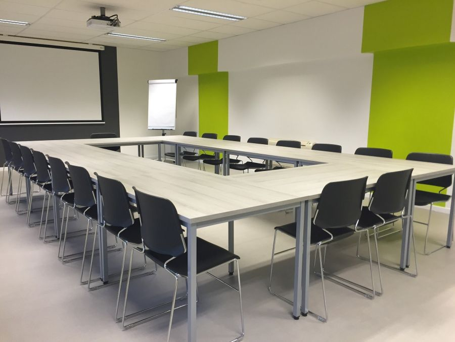 Najlepsza sala konferencyjna – jak ją wybrać? (cz. 2) Układ i wyposażenie