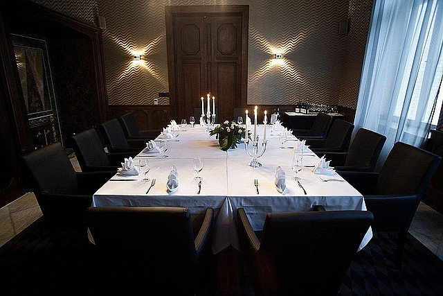 Hotel Platinum Palace z bliska: konferencje i spotkania