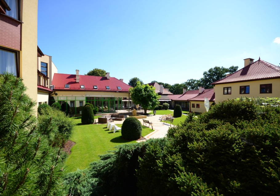 Hotel GEM we Wrocławiu. Letni wypoczynek w zielonym rytmie miasta