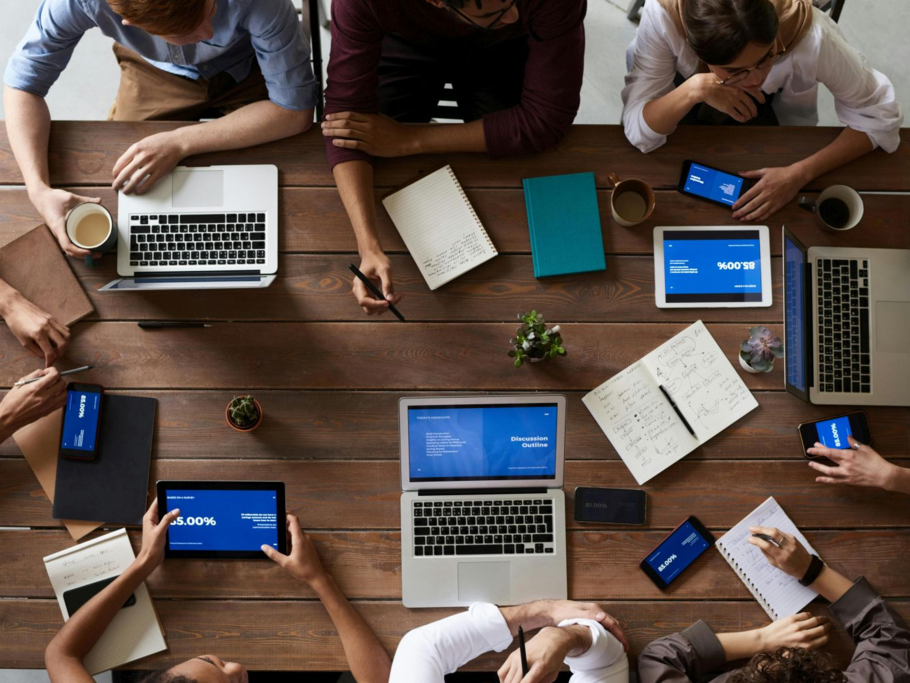 Jak organizować konferencję? Praktyczny przewodnik