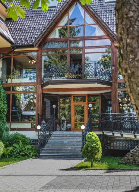 Kameralna impreza firmowa lub konferencja w samych górach? Zorganizuj event na Polanie Kalatówki!