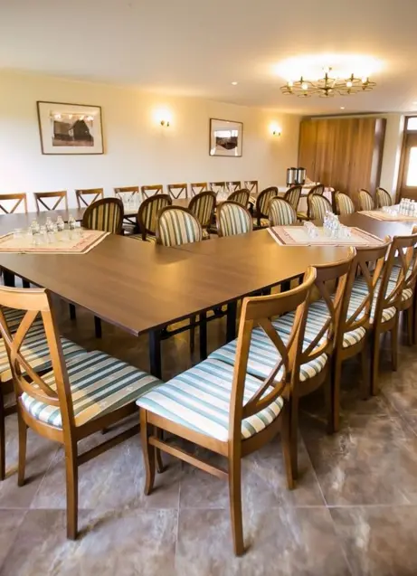 Sale konferencyjne Cedry Wielkie – Bliskość i Spokój