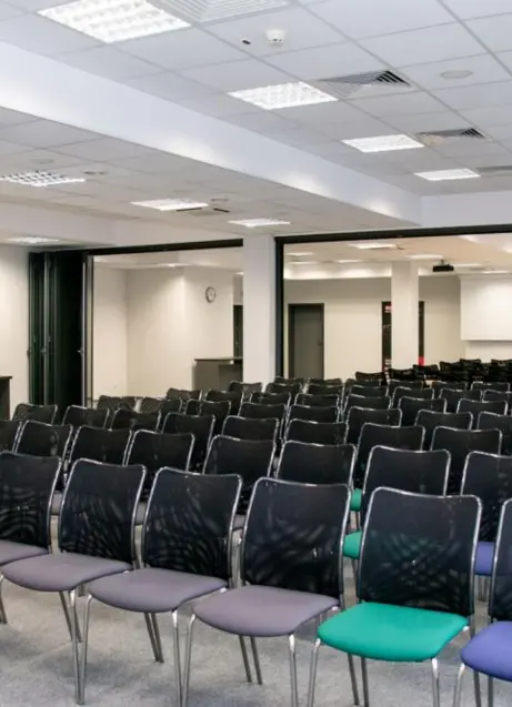 Regionalne Centrum Innowacji i Transferu Technologii - Sala szkoleniowa Szwalnia + Tkalnia