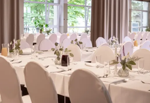 Sala restauracyjna Czerwona