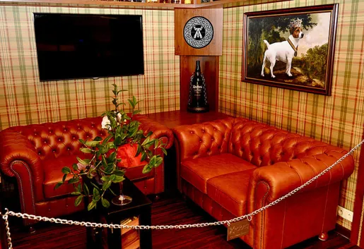 Whisky and Wine Place