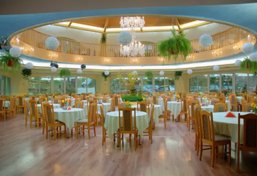 Sala Restauracyjna w Hotelu Las Piechowice