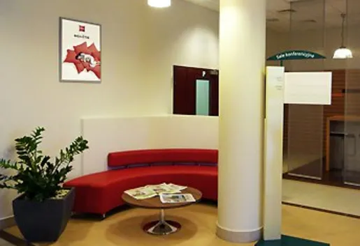 Nowy dwugwiazdkowy hotel w Warszawie zaprasza na konferencje