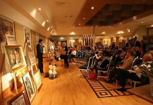 Radisson Blu Kraków: sprzedano 57 dzieł sztuki