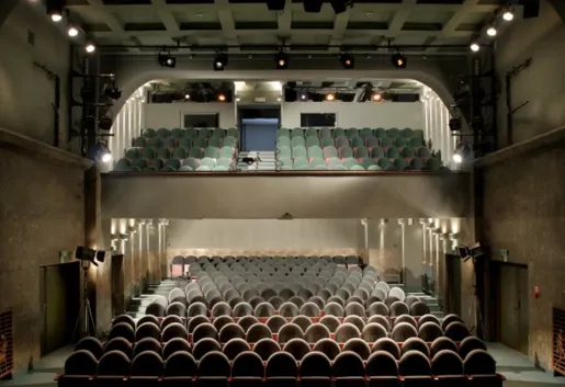 Teatr Kameralny (scena + widownia)