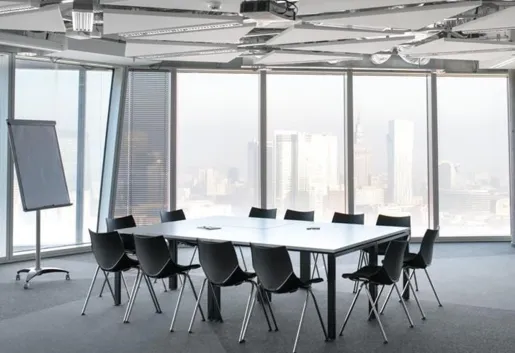 Nowe sale konferencyjne i biura w warszawskim centrum startupów