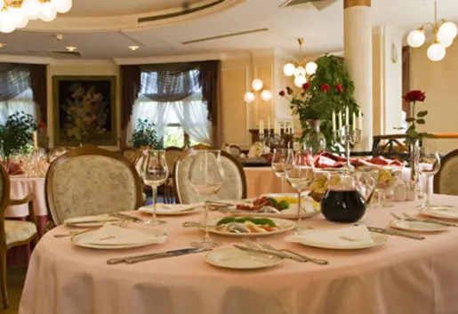 Restauracja Pałacu Czarny Las