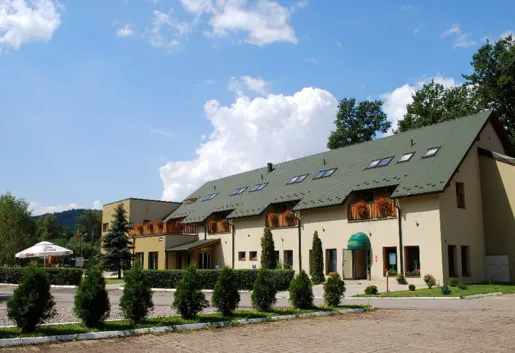 Centrum Konferencyjno-Wypoczynkowe Dębina (zamknięty na stałe)