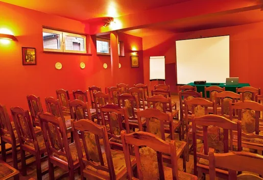 Sala klubowa +winiarnia