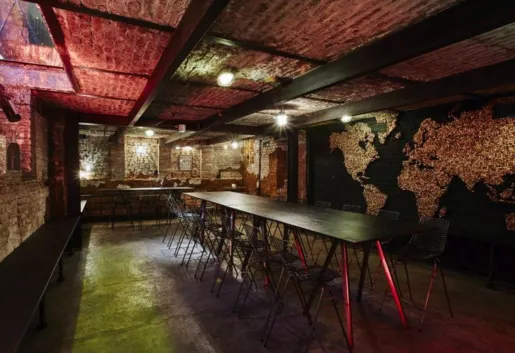 Firmowy event w restauracji-wine barze w centrum Warszawy