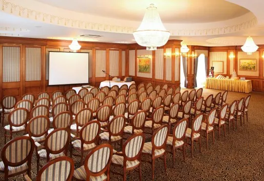 Hotel i Restauracja Nowy Dwór w Zaczerniu