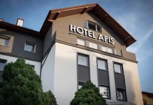 Czwarta gwiazdka dla hotelu konferencyjnego Apis w Krakowie