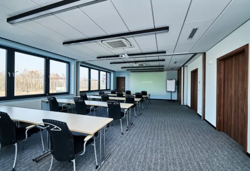 Sala S8+S9 (ul. Bażantów 6A/3)