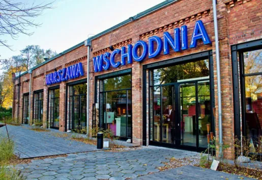 Warszawa Wschodnia by Mateusz Gessler