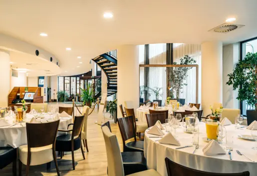 Restauracja śniadaniowa i konferencyjna