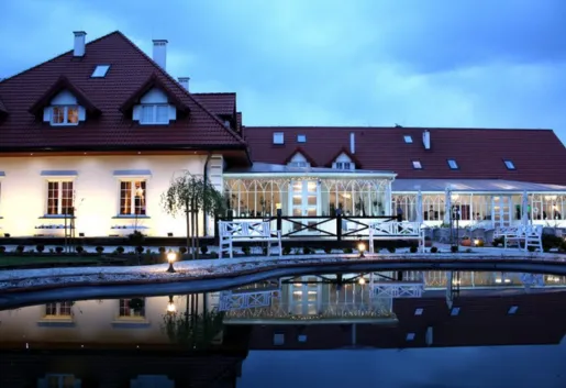 Dwór pod Kasztanowcami