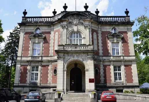 Hotel Pałac Kawalera (zamknięty na stałe)