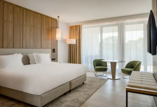 Standard Deluxe Double