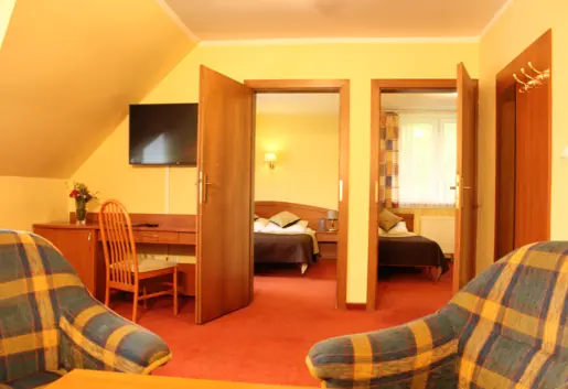 Zespół Pensjonatów Antałówka apartament czteroosobowy