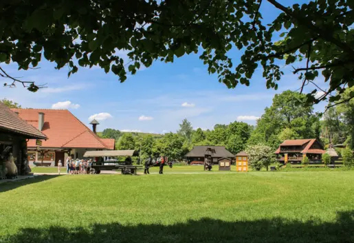 Gospodarstwo Pasieczne  Sądecki Bartnik