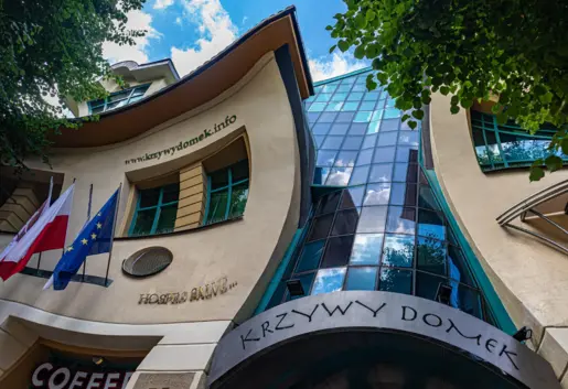 Krzywy Domek Sopot - Studio 53