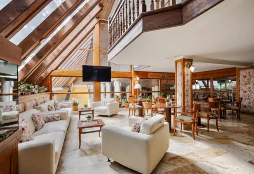 Lobby Bar Hotelu Belvedere