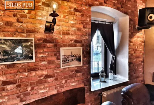 Silos Pub