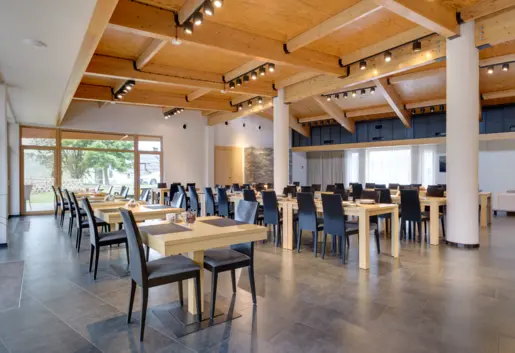 Restauracja w Rezydencji nad jeziorem