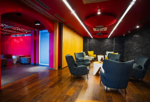 Pinot Nero i Pinot Bianco -klub nocny