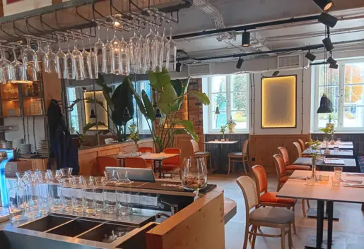Sala Restauracyjna z Barem