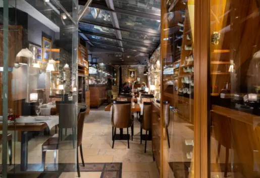 Szeroka Restaurant & Bar