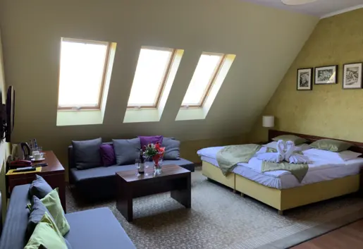 2 kanapy rozkładane