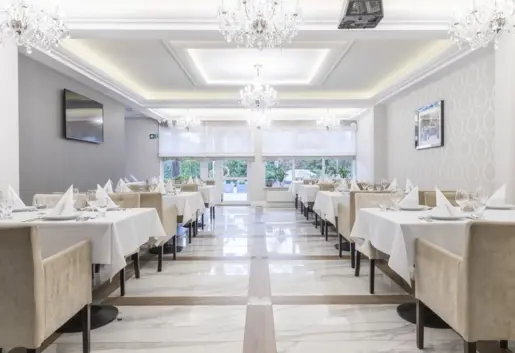 Bursztyn Spa & Wellness Dabki restauracja